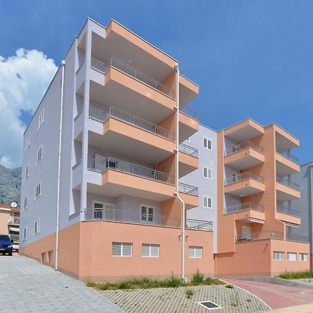 Apartment Anna A2+2 Макарска Екстериор снимка
